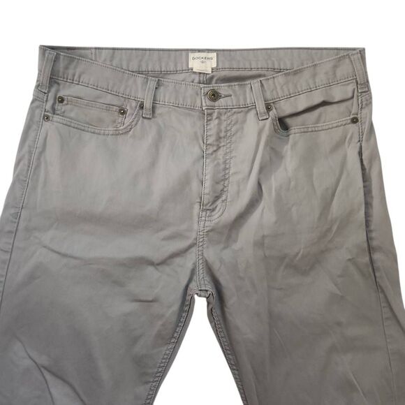 Dockers Mens Size 36x32 Gray Straight Fit Ribbed Chino Pants - Picture 6 of 8